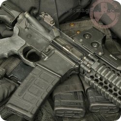 Magpul 30-round Magazine: Black